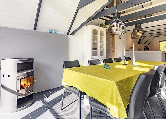 Four-Bedroom Holiday home in Blåvand 39