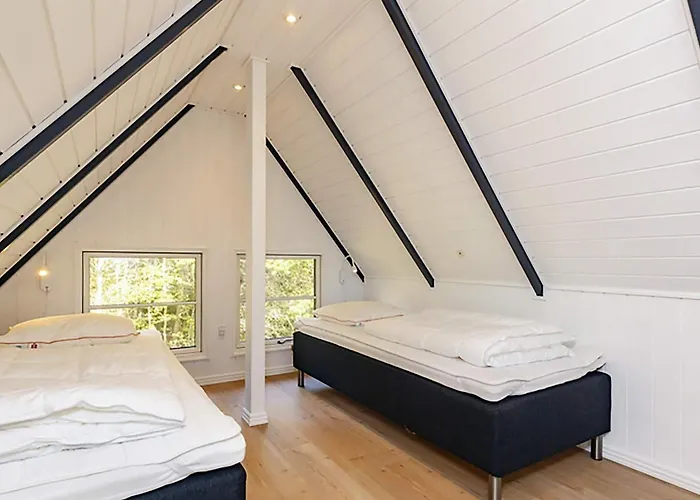 Four-Bedroom Holiday home in Blåvand 39