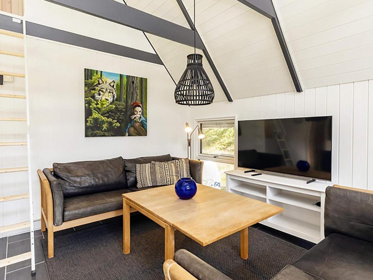 Four-bedroom In 39 Semesterbostad Blåvand